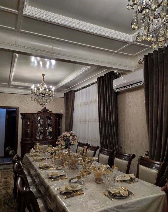 Mehmonxona uchun, 12 kishilik Stol-stul KOMPLEKT sotiladi.