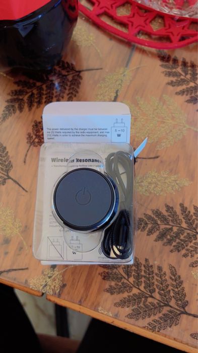 Mini Boxă cu Rezonanță Wireless - Transformă orice obiect în boxă