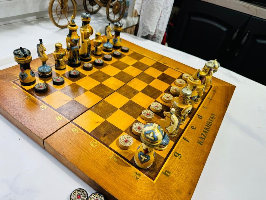 Продам нарды ,времен Ссср в отличном состоянии.