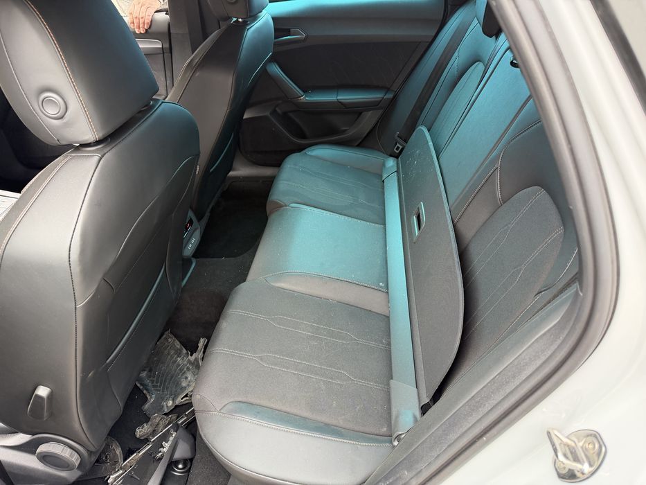 Seat Cupra Leon на части