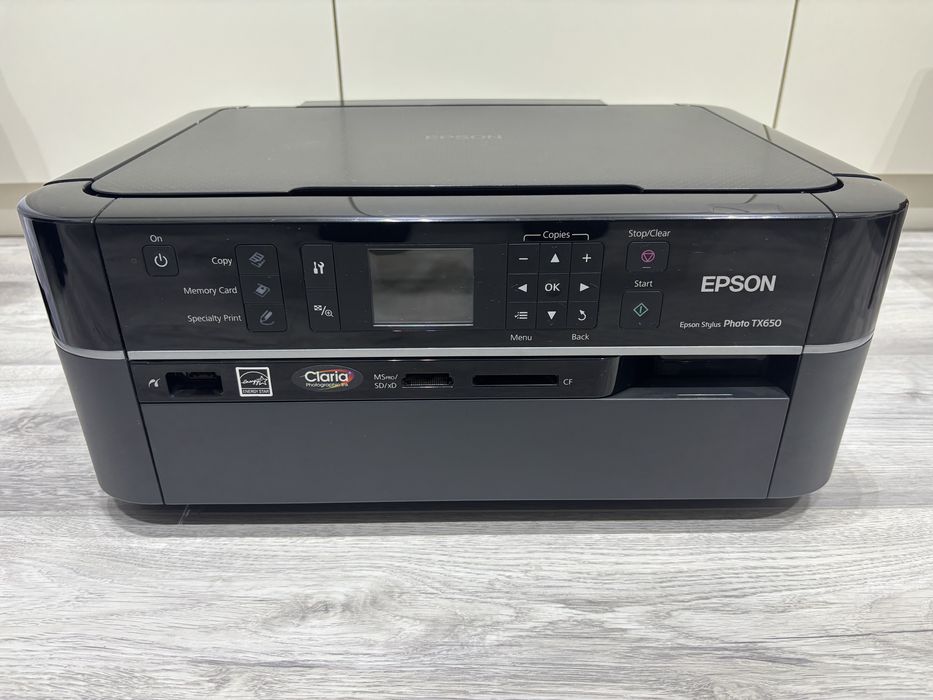 Продается б/у МФУ Epson Stylus Photo TX650