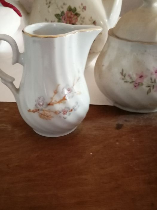 Лот Стар Български порцелан Китка