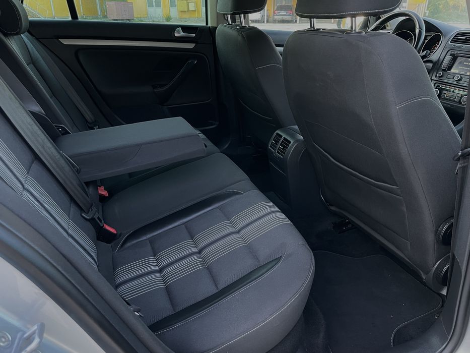 Volkswagen  Golf 6 MATCH 2013 Piele Navigatie Carte Service