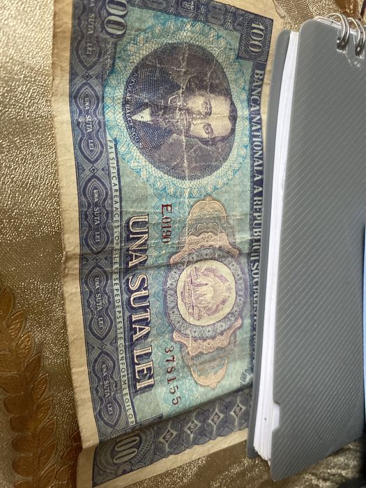 Vand bancnote de 2000 de lei din anul eclipsei de soare