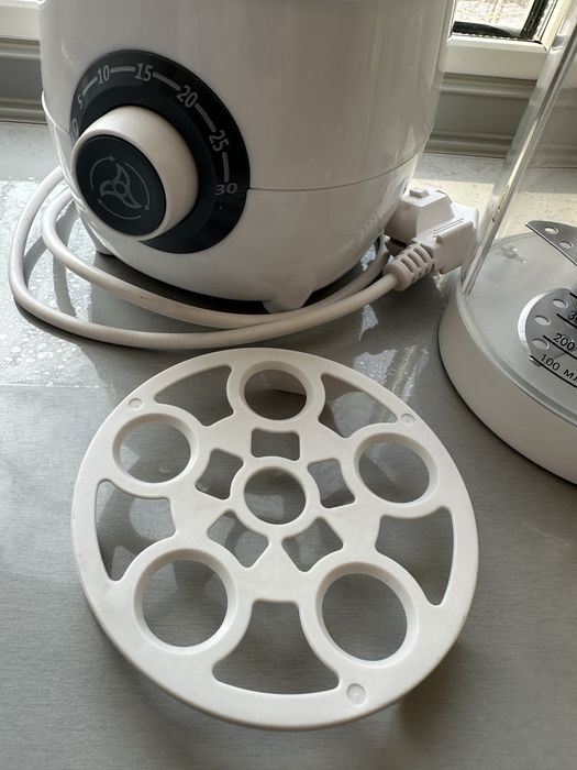 Продается пароварка-блендер Manu