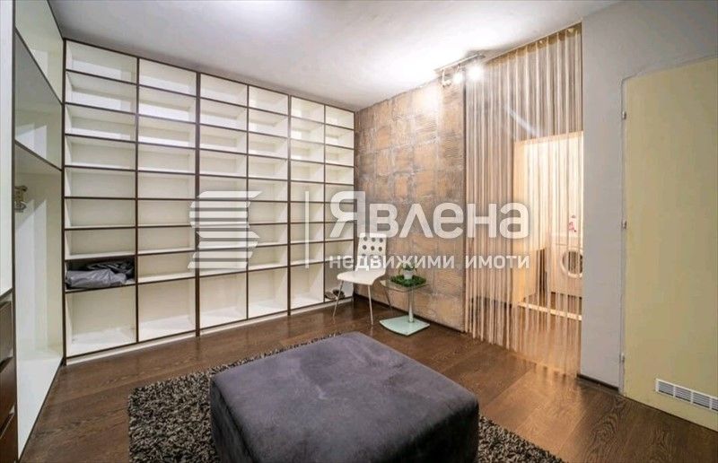 Дава се под наем Тристаен апартамент в Варна, Аспарухово - 110 кв.м за 700 € - Снимка #9