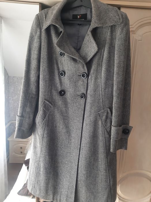 Продам пальто женское