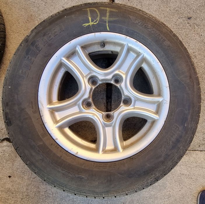 Vand jante pentru Suzuki Vitara 1.6 benzina, Samurai, Jimny