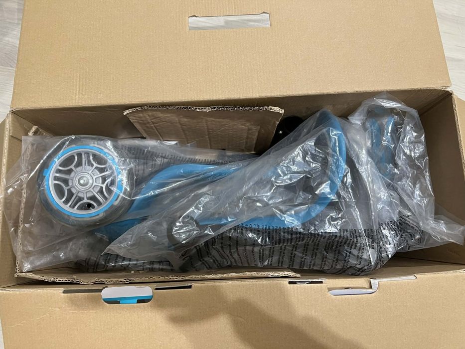 Тротинетка Globber Go Up Deluxe Lights 3 в 1 - НОВА