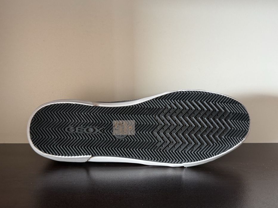 Geox U Kaven B 45номер 30см Стелка Нови с Кутия