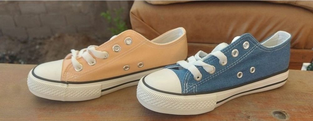 Vand stoc magazin cu haine si incaltaminte