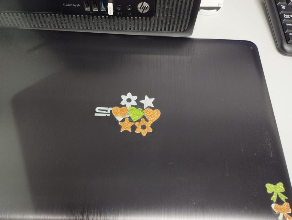 Vand laptop ASUS