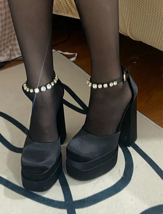 Туфли Versace с тразами