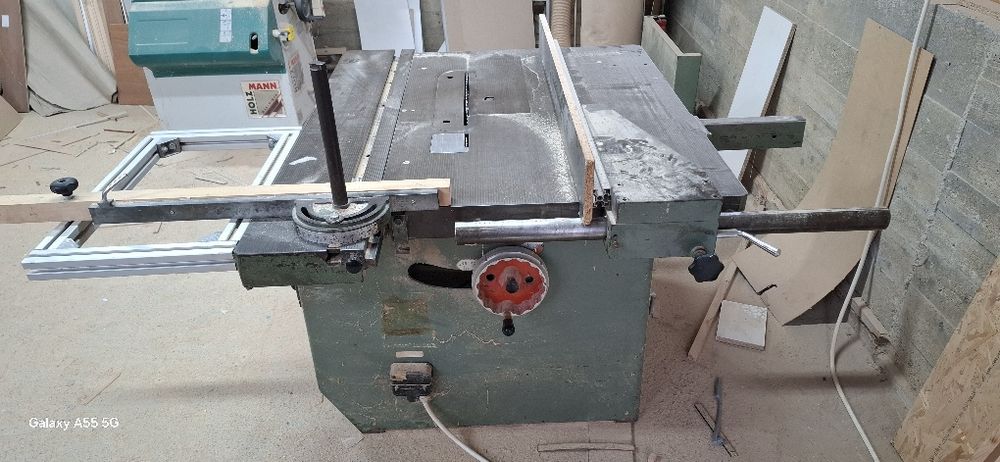 Circular cu incizor SCM  preț 1200 €