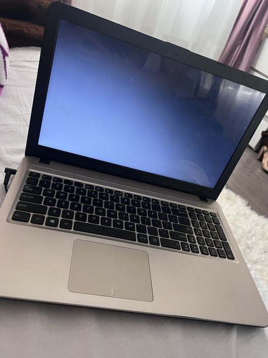 Vand laptop asus