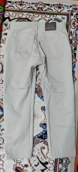 Продается джинсы Levi's