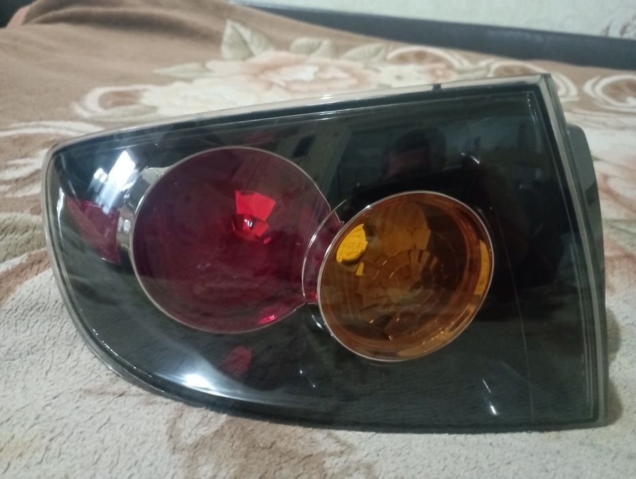 Фары задние на Мазда 3