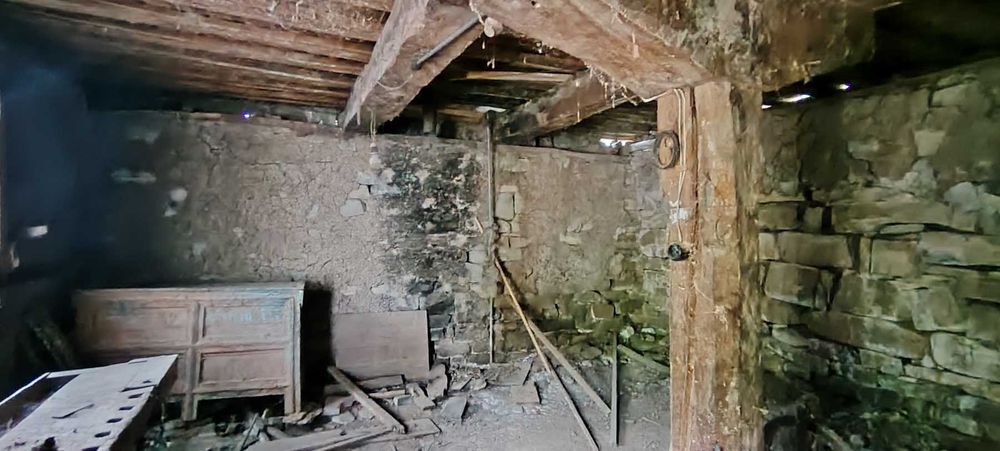 Продава се Къща в с. Бели Осъм, Област Ловеч - 304 кв.м за 316 €/кв.м - Снимка #19