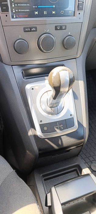 Opel Zafira бензин 1,8
