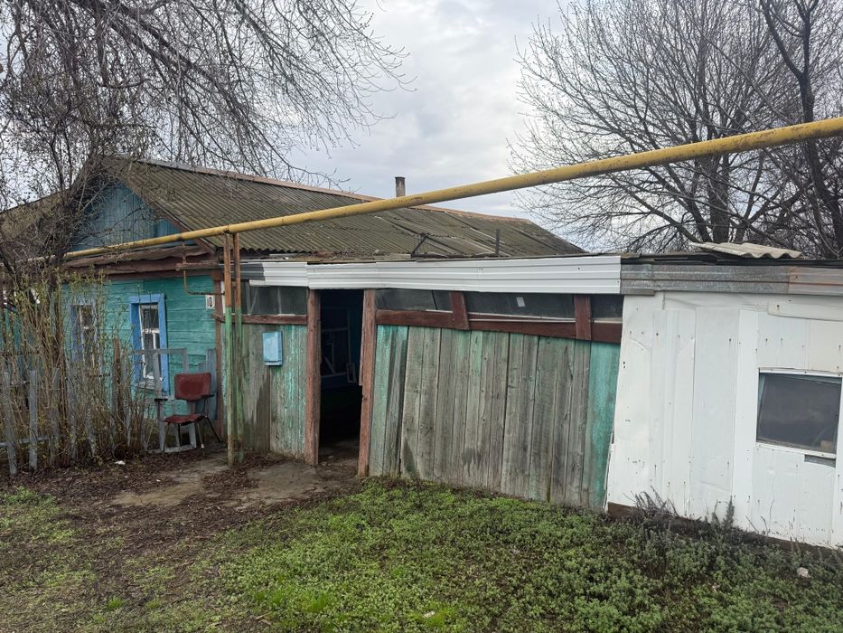 продам участок с домом под строительство