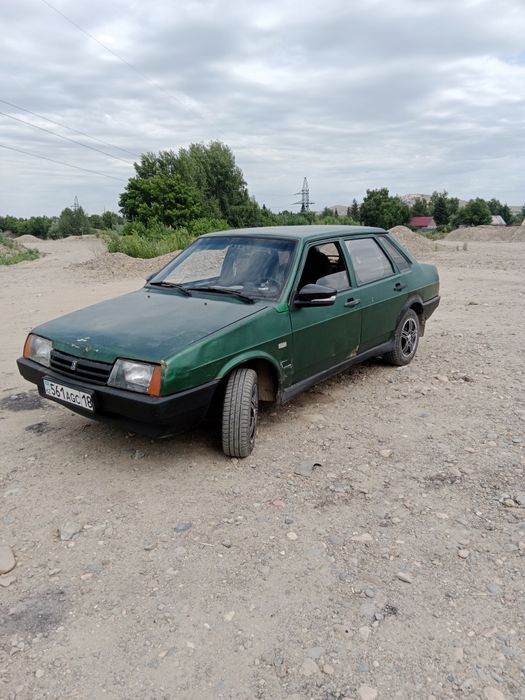 Продам 99 на полном ходу!