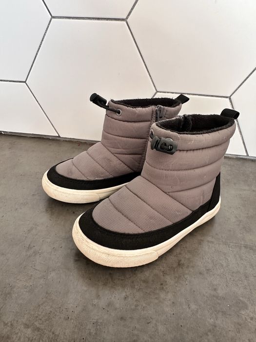 Продам детские сапожки