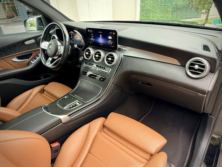 Mercedes Benz GLC 300 Facelift Fab 2021! 2.0i Plug-in Hybrid 320 CP! Garantie 12 Luni !