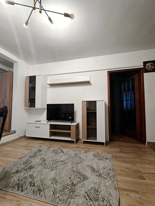 Apartament de 2 camere, etaj 2/7 in zona Unirii Budapesta, Bd Cantemir