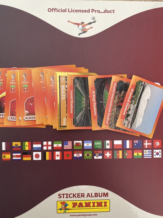 Schimb/ Vand stickere Panini Qatar 2022