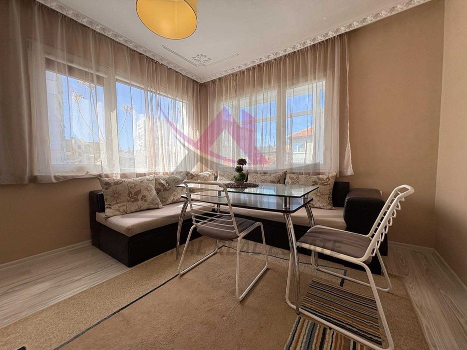 Дава се под наем Двустаен апартамент в Варна, Цветен квартал - 66 кв.м за 468.69 € - Снимка #1