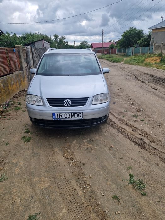 Vw touran 2.0 tdi 136 cp