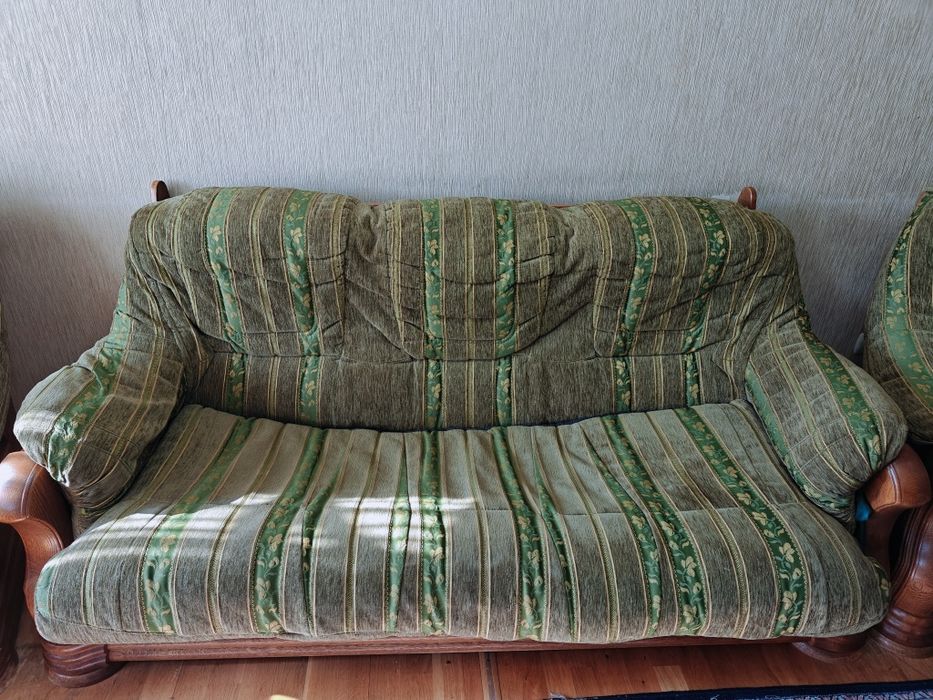 Диван + 2 кресла