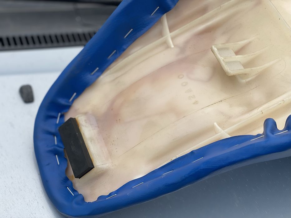 Нова седалка за Suzuki DR 125