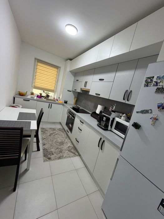 Inchiriez apartament cu 2 camere