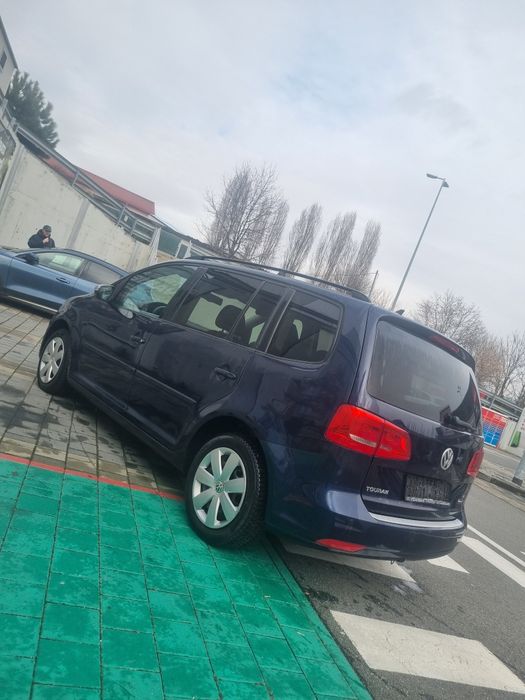 Volkswagen Touran 1.6 d dsg