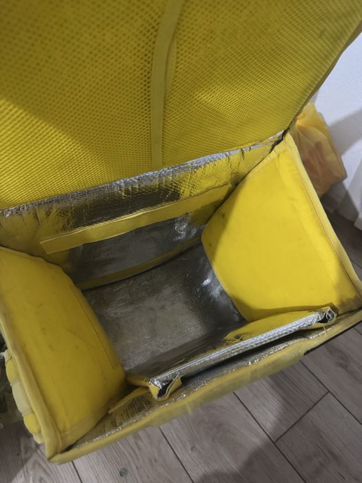 Продам яндекс термосумку для доставки!