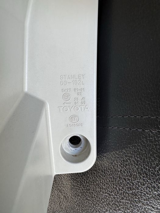 Оригинален ляв Стоп за Toyota Land Cruiser 150 Prado 2010-2017