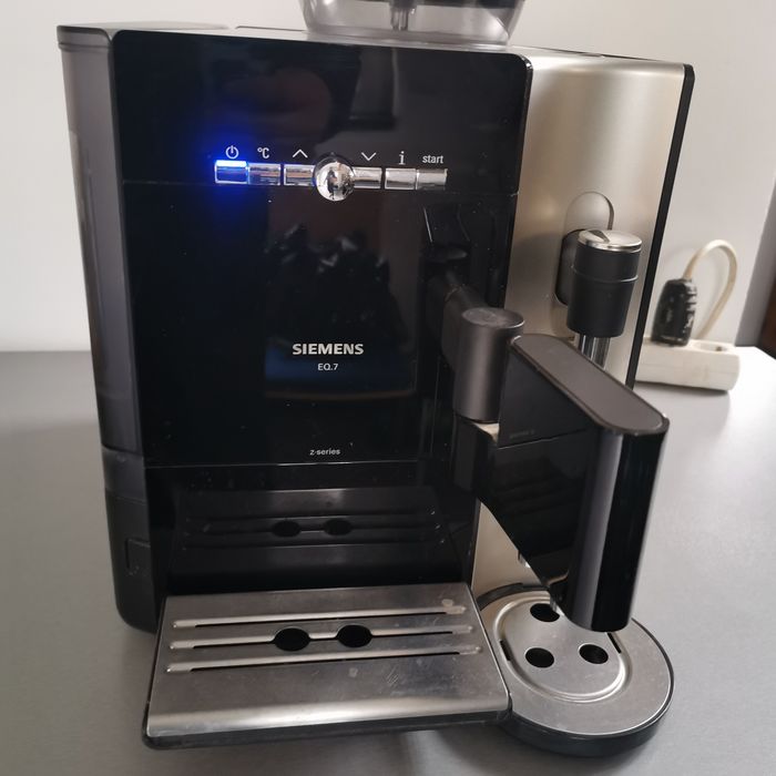 Aparat cafea Simmens EQ7
