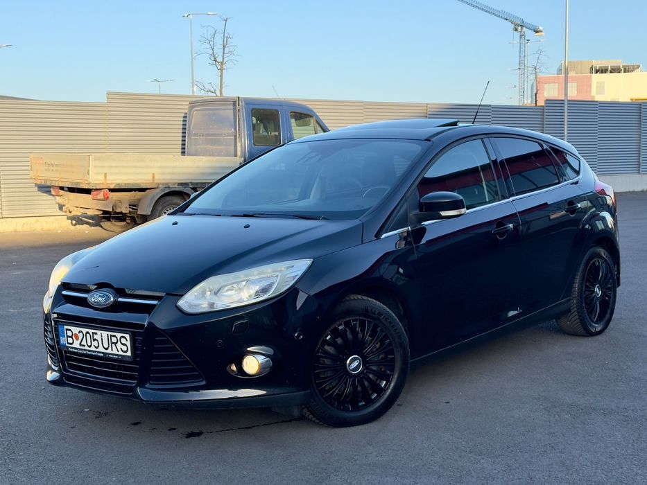 Ford Focus Titanium 2012 - 2.0 TDCI - 163 CP - Automat - Piele, Xenon, Trapa