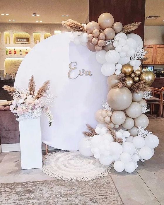 Decor tematic cu baloane pentru evenimente