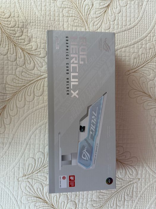 Asus ROG Herculx Graphics Card Holder - 2 цвята