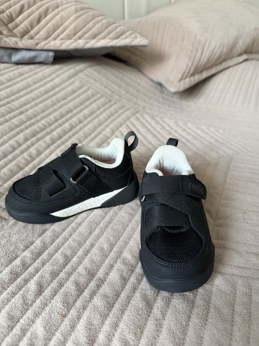 Продам кроссовки от Reima