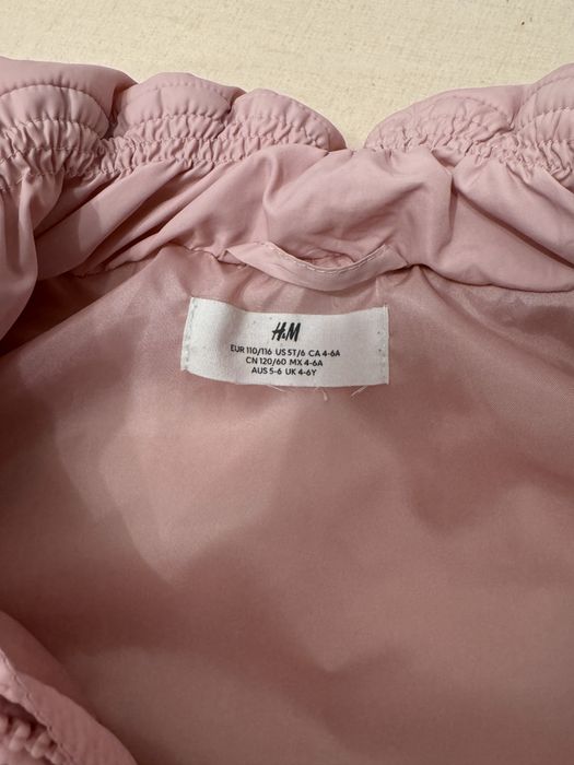 Vesta H&M, mar 110/116; 4-6 ani, impecabila