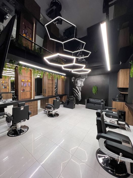 Închiriez scaun frizer – ICON Barbershop, ultracentral Oradea