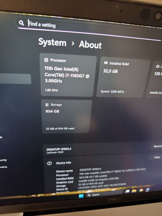 Laptop Dell Latitude 5520, Intel Core i7 vPro, 32Gb RAM