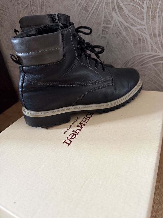 Кожаные зимние ботинки Юничел