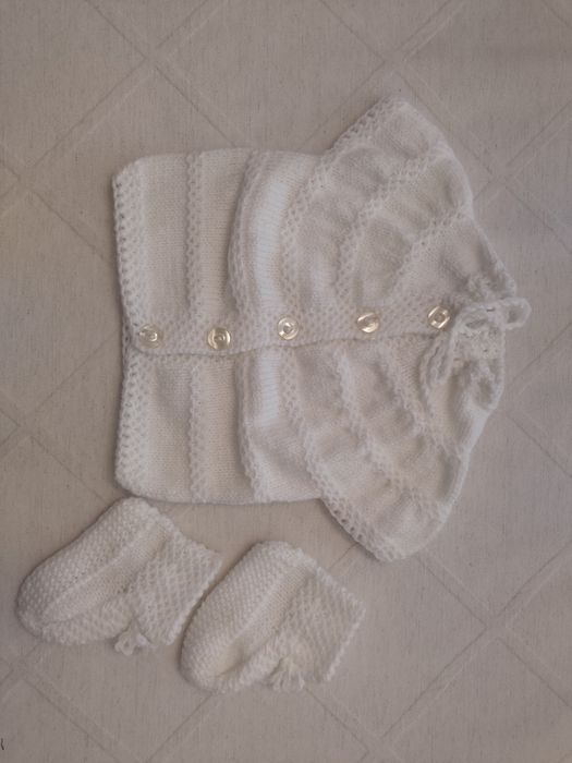 Предлагам детски плетени дрешки