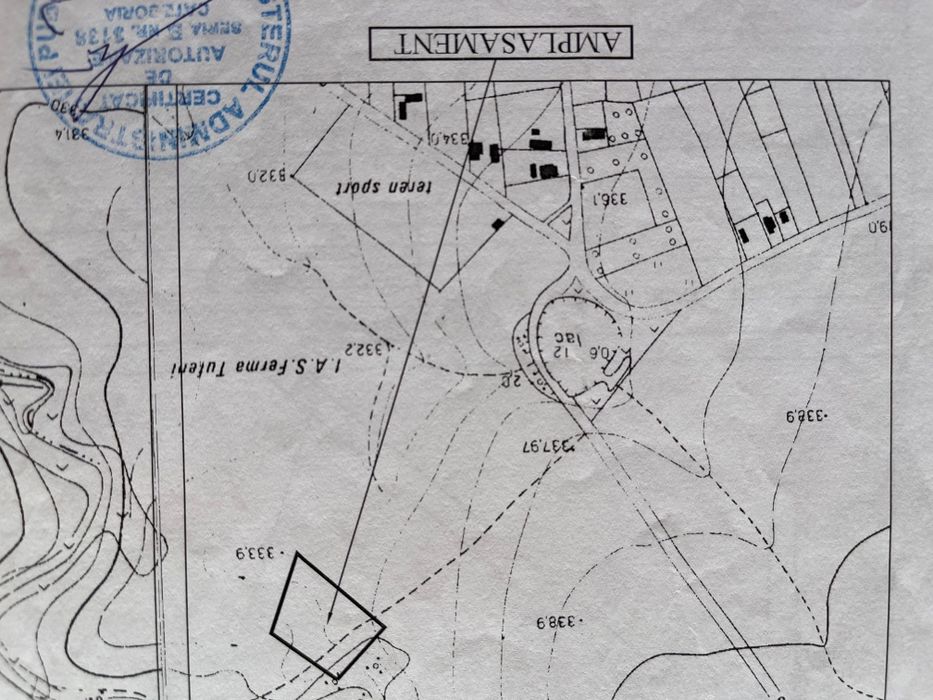 Teren intravilan,Baicoi/Țintă/landa biserica