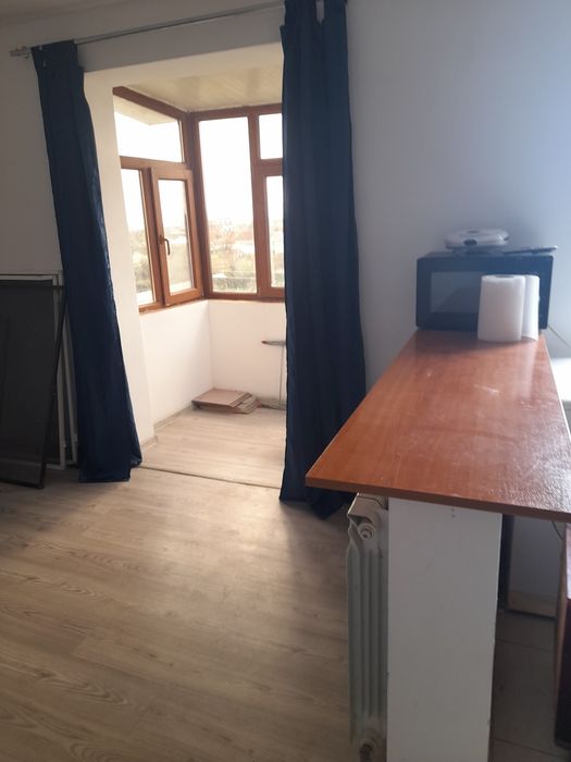 Vandvand apartament cu  2 camere recent renovat