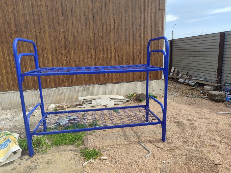 Продам двухъярусную кровать